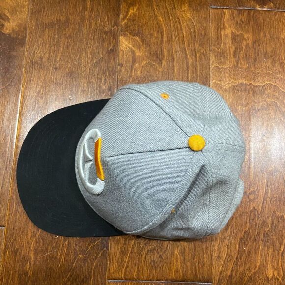 Think Geek Overwatch Logo Video Game Grey Black Snapback Hat Cap Unisex One Size - Picture 4 of 5